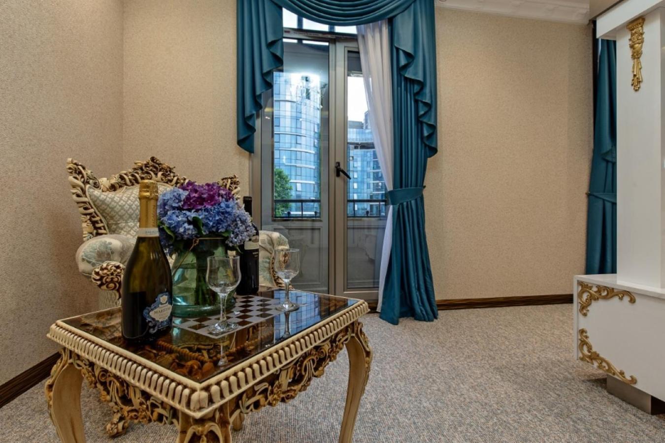 Hotel Aqua Freedom Tbiliszi Kültér fotó